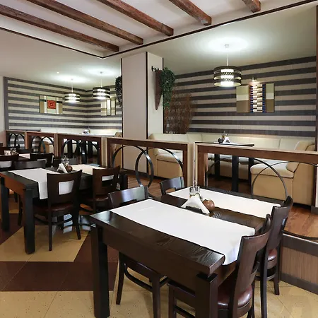 فندق Acropolis بازارجيك