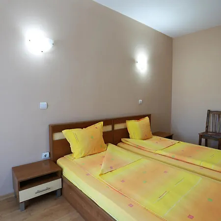 Acropolis بازارجيك